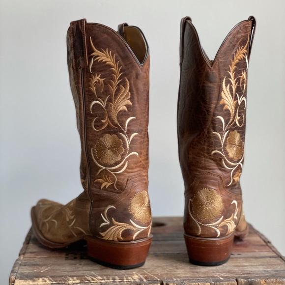 Shyanne Boots Floral Embroidery - Picture 5 of 9